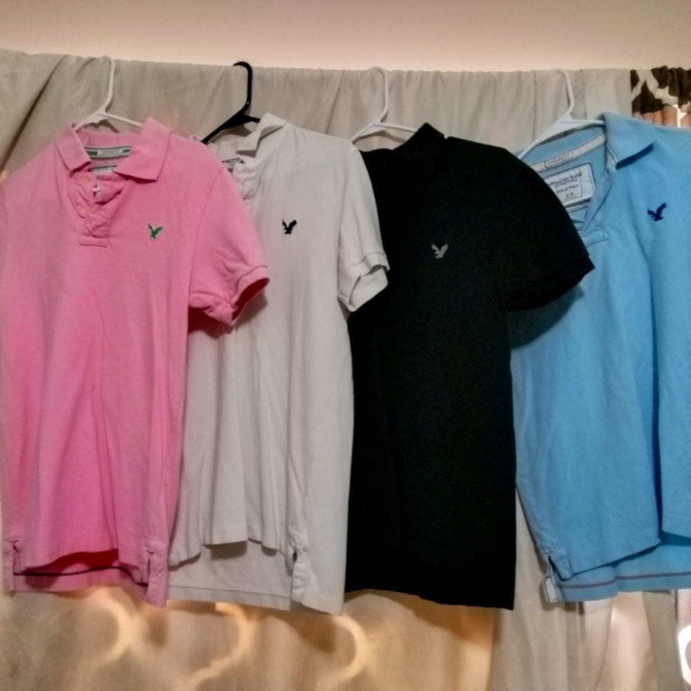 4 American eagle polos